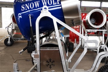 人工造雪机出雪量大 雪质好选诺泰克厂家造雪机